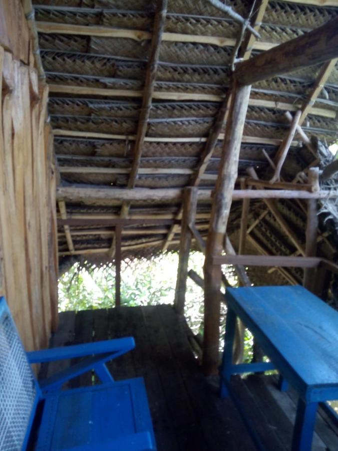 Mermaid Cabana And Tree Houses Тангале Екстериор снимка